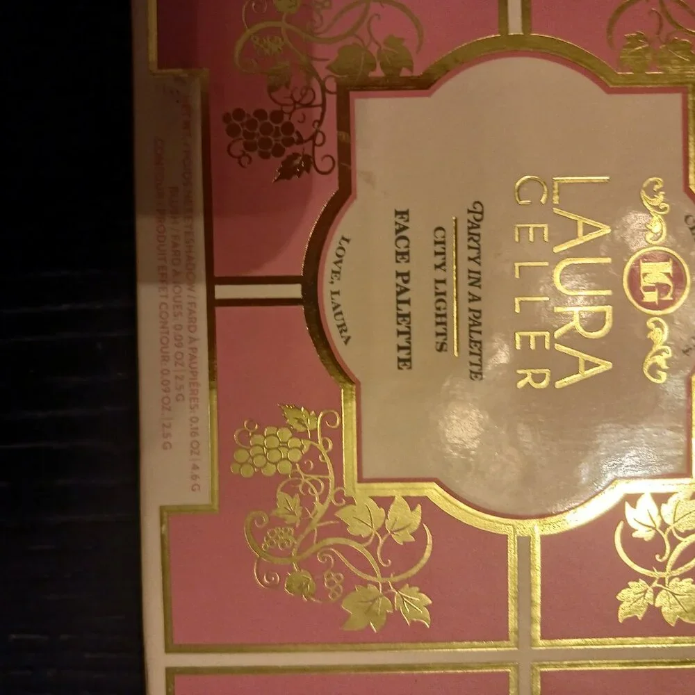 Laura Geller's face palette - Picture 8 of 11